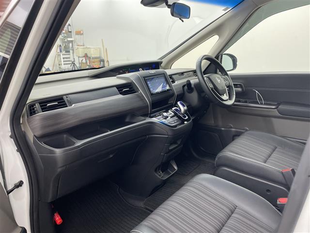 フリードハイブリッド ハイブリッド・ＥＸ　社外ナビ・バックカメラ・ビルトインＥＴＣ・衝突軽減ブレーキ・レーンキープアシスト・レーダークルーズコントロール・ハーフレザーシート・前席シートヒーター・ドアミラーヒーター・フロントワイパーデアイサー（12枚目）