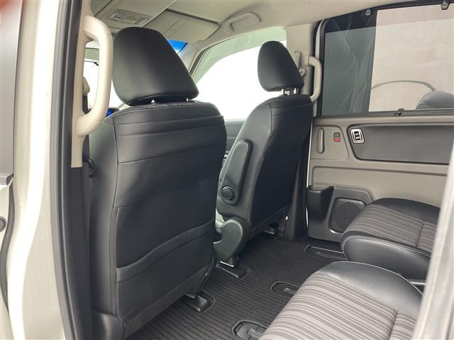 フリードハイブリッド ハイブリッド・ＥＸ　社外ナビ・バックカメラ・ビルトインＥＴＣ・衝突軽減ブレーキ・レーンキープアシスト・レーダークルーズコントロール・ハーフレザーシート・前席シートヒーター・ドアミラーヒーター・フロントワイパーデアイサー（14枚目）