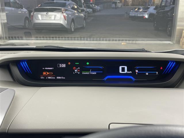 フリードハイブリッド ハイブリッド・ＥＸ　社外ナビ・バックカメラ・ビルトインＥＴＣ・衝突軽減ブレーキ・レーンキープアシスト・レーダークルーズコントロール・ハーフレザーシート・前席シートヒーター・ドアミラーヒーター・フロントワイパーデアイサー（24枚目）