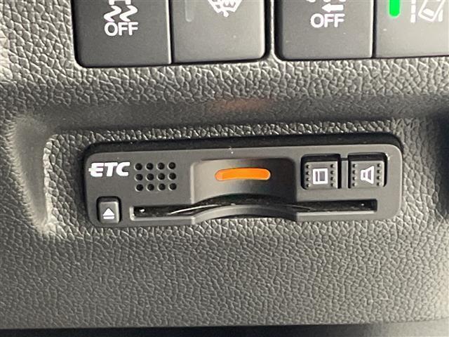 フリードハイブリッド ハイブリッド・ＥＸ　社外ナビ・バックカメラ・ビルトインＥＴＣ・衝突軽減ブレーキ・レーンキープアシスト・レーダークルーズコントロール・ハーフレザーシート・前席シートヒーター・ドアミラーヒーター・フロントワイパーデアイサー（31枚目）