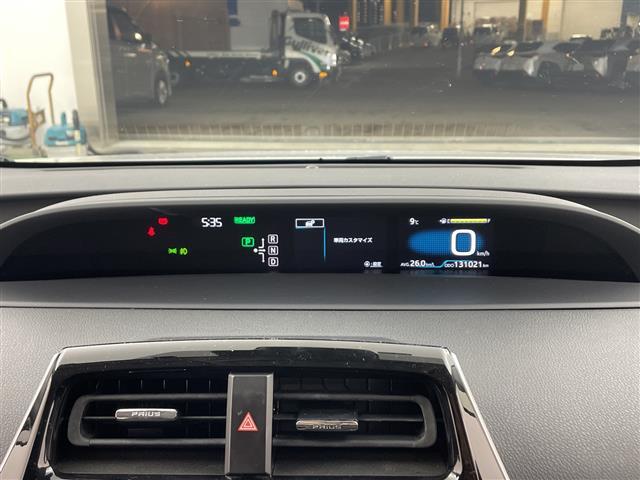 プリウス Ｓ　純正ナビ　バックカメラ　トヨタセーフティセンス　レーンキープアシスト　プリクラッシュセーフティ　オートマチックハイビーム　レーダクルーズコントロール　ＬＥＤライト　ＬＥＤフォグ　ＬＥＤルームランプ（20枚目）