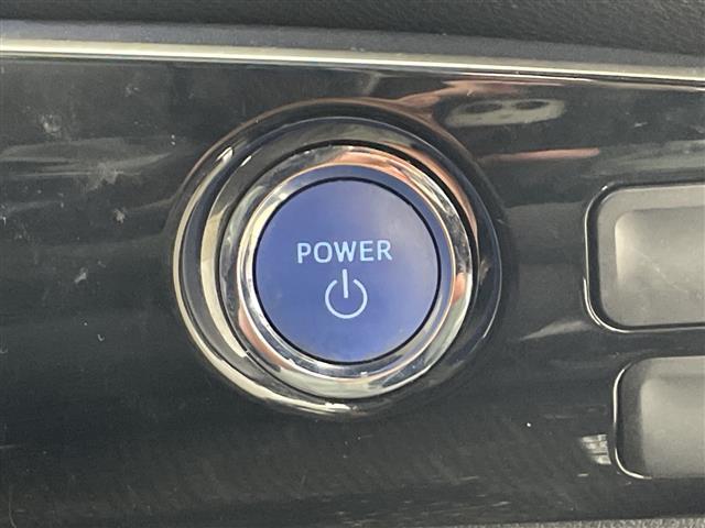 プリウス Ｓ　純正ナビ　バックカメラ　トヨタセーフティセンス　レーンキープアシスト　プリクラッシュセーフティ　オートマチックハイビーム　レーダクルーズコントロール　ＬＥＤライト　ＬＥＤフォグ　ＬＥＤルームランプ（30枚目）