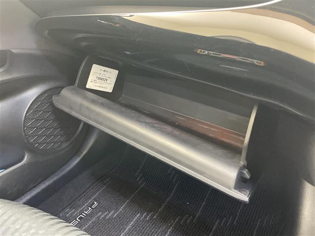 プリウス Ｓ　純正ナビ　バックカメラ　トヨタセーフティセンス　レーンキープアシスト　プリクラッシュセーフティ　オートマチックハイビーム　レーダクルーズコントロール　ＬＥＤライト　ＬＥＤフォグ　ＬＥＤルームランプ（34枚目）