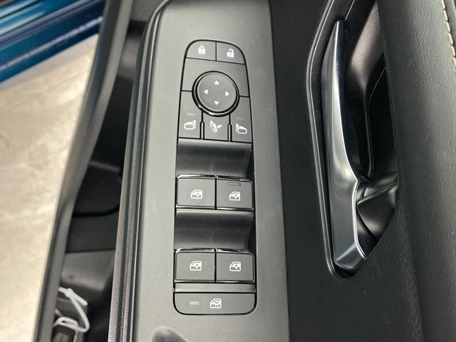 �����ŉJ�̓������E���N���A�ɂ��Ă����w�t�����g�E�C���h�E�����R�[�g�x�B�������ʂ��L�[�v���N���A�Ȏ��E�ň��S���T�|�[�g���Ă���܂��B