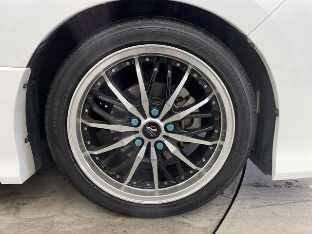 ノア ハイブリッドＳｉ　ダブルバイビー　純正１０インチナビ　バックカメラ　フリップダウンモニター　トヨタセーフティセンス　クルーズコントロール　先行車告知機能　両側パワースライドドア　前後ドライブレコーダー　ハーフレザーシート　ＬＥＤライト（8枚目）