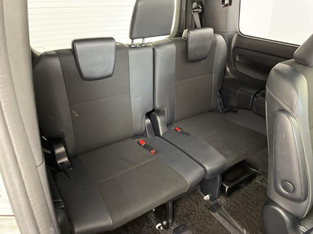 ノア ハイブリッドＳｉ　ダブルバイビー　純正１０インチナビ　バックカメラ　フリップダウンモニター　トヨタセーフティセンス　クルーズコントロール　先行車告知機能　両側パワースライドドア　前後ドライブレコーダー　ハーフレザーシート　ＬＥＤライト（13枚目）