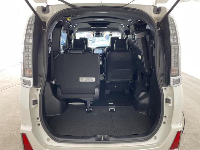 ノア ハイブリッドＳｉ　ダブルバイビー　純正１０インチナビ　バックカメラ　フリップダウンモニター　トヨタセーフティセンス　クルーズコントロール　先行車告知機能　両側パワースライドドア　前後ドライブレコーダー　ハーフレザーシート　ＬＥＤライト（19枚目）