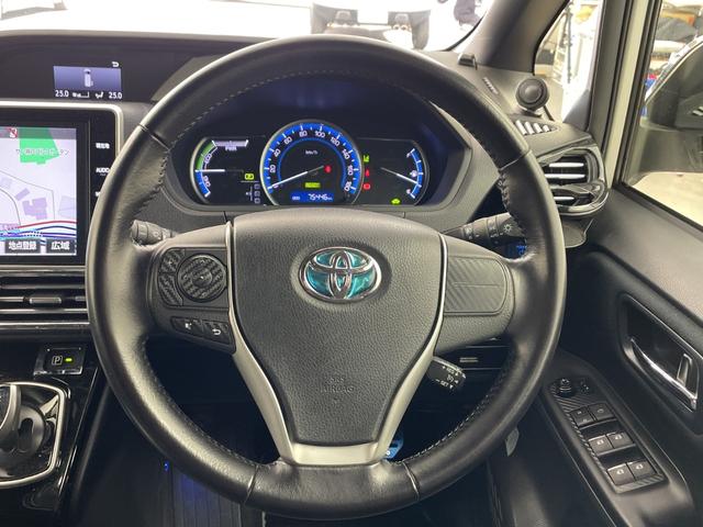 ノア ハイブリッドＳｉ　ダブルバイビー　純正１０インチナビ　バックカメラ　フリップダウンモニター　トヨタセーフティセンス　クルーズコントロール　先行車告知機能　両側パワースライドドア　前後ドライブレコーダー　ハーフレザーシート　ＬＥＤライト（23枚目）