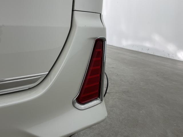 ノア ハイブリッドＳｉ　ダブルバイビー　純正１０インチナビ　バックカメラ　フリップダウンモニター　トヨタセーフティセンス　クルーズコントロール　先行車告知機能　両側パワースライドドア　前後ドライブレコーダー　ハーフレザーシート　ＬＥＤライト（46枚目）