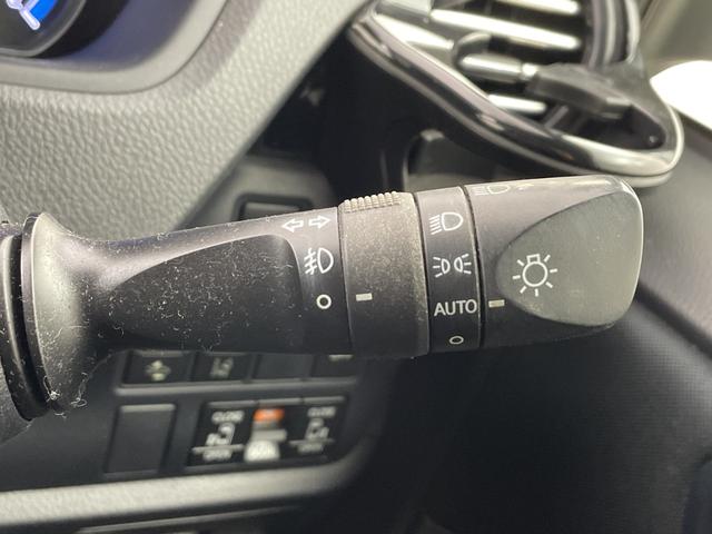 ノア ハイブリッドＳｉ　ダブルバイビー　純正１０インチナビ　バックカメラ　フリップダウンモニター　トヨタセーフティセンス　クルーズコントロール　先行車告知機能　両側パワースライドドア　前後ドライブレコーダー　ハーフレザーシート　ＬＥＤライト（61枚目）