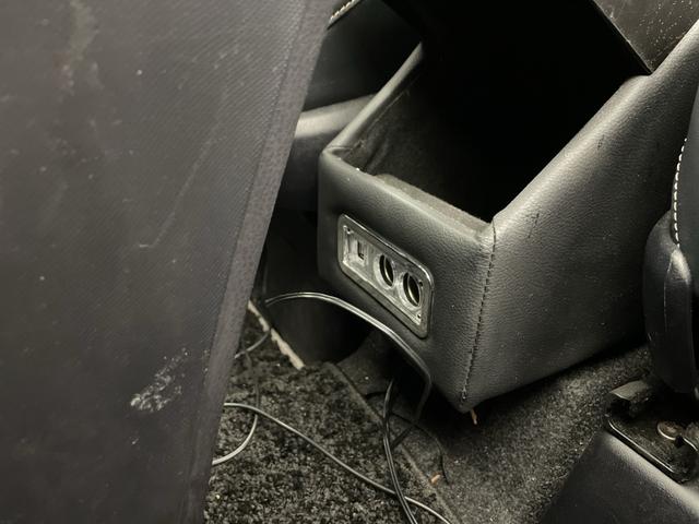 ノア ハイブリッドＳｉ　ダブルバイビー　純正１０インチナビ　バックカメラ　フリップダウンモニター　トヨタセーフティセンス　クルーズコントロール　先行車告知機能　両側パワースライドドア　前後ドライブレコーダー　ハーフレザーシート　ＬＥＤライト（66枚目）