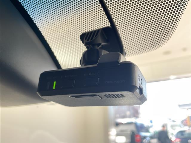 ヴェルファイア ２．５Ｘ　社外８型ナビ・フルセグ・バックカメラ・ＥＴＣ・ドラレコ・レーントレーシングアシスト・レーダークルーズコントロール・クリアランスソナー・電動スライド・ＬＥＤオートライト・社外２０インチアルミ・スペアキー（30枚目）