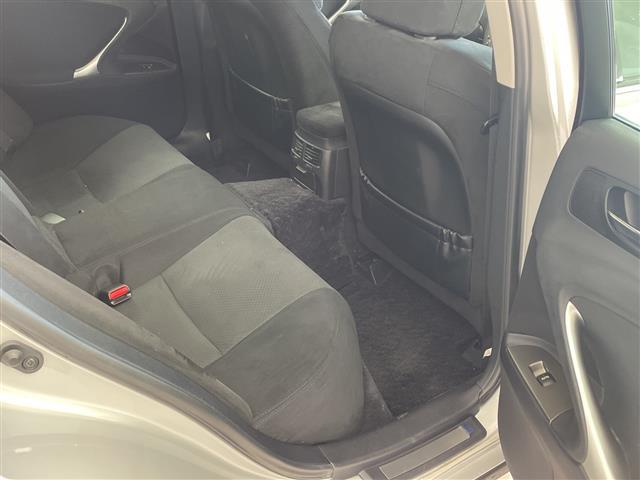 ������тm���C�P���̃K���o�[�����炱���ł��鍂������I���Q�O�Q�O�N�P���@�i���j���{�\����������������ׁi�������ÎԔ���s��̑�蔃����Ǝ҂�ΏۂƂ����u���Î����Ԕ���䐔�m���D�P�����v���j