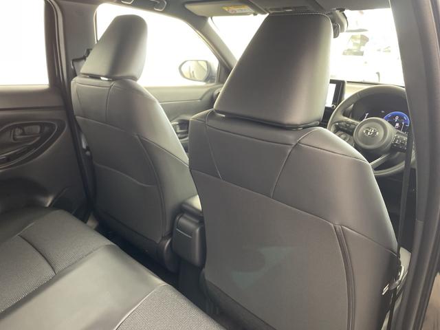 ヤリスクロス ハイブリッドZ ・登録済未使用車・プリクラッシュセーフティ・レーンディバチャーアラート・先行車発進告知・誤発進抑制機能・純正ディスプレイオーディオ・全方位カメラ・HDMI・前席シートヒーター・パワーシート・ETC(10枚目)