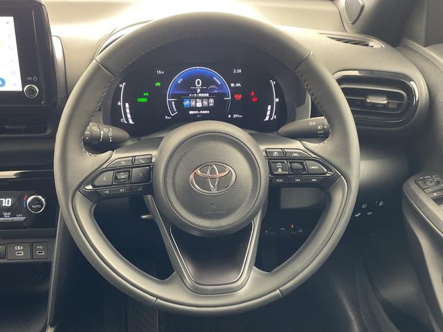 ヤリスクロス ハイブリッドZ ・登録済未使用車・プリクラッシュセーフティ・レーンディバチャーアラート・先行車発進告知・誤発進抑制機能・純正ディスプレイオーディオ・全方位カメラ・HDMI・前席シートヒーター・パワーシート・ETC(21枚目)