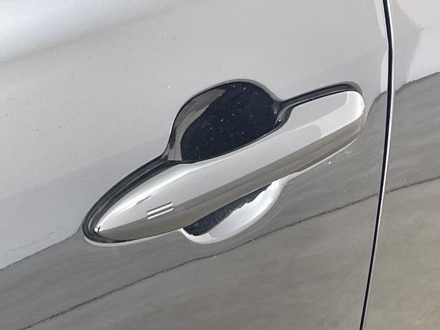 ヤリスクロス ハイブリッドZ ・登録済未使用車・プリクラッシュセーフティ・レーンディバチャーアラート・先行車発進告知・誤発進抑制機能・純正ディスプレイオーディオ・全方位カメラ・HDMI・前席シートヒーター・パワーシート・ETC(47枚目)