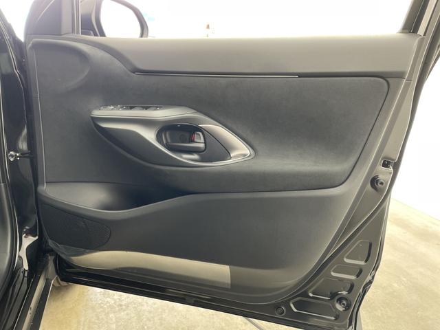 ヤリスクロス ハイブリッドZ ・登録済未使用車・プリクラッシュセーフティ・レーンディバチャーアラート・先行車発進告知・誤発進抑制機能・純正ディスプレイオーディオ・全方位カメラ・HDMI・前席シートヒーター・パワーシート・ETC(72枚目)