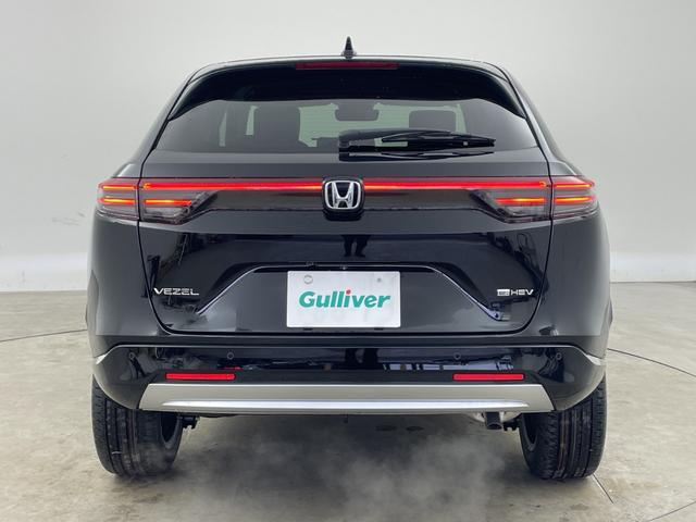 ヴェゼル ｅ：ＨＥＶ　Ｚ　・登録済未使用車・ホンダセンシング・衝突軽減ブレーキ・路外逸脱抑制機能・ＢＳＭ・アダプティブクルーズコントロール・踏み間違い防止・後退出庫サポート・純正ナビ・ＵＳＢ・置くだけ充電・ＥＴＣ・バックカメラ（5枚目）