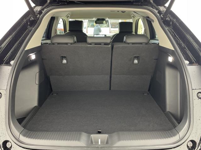 ヴェゼル ｅ：ＨＥＶ　Ｚ　・登録済未使用車・ホンダセンシング・衝突軽減ブレーキ・路外逸脱抑制機能・ＢＳＭ・アダプティブクルーズコントロール・踏み間違い防止・後退出庫サポート・純正ナビ・ＵＳＢ・置くだけ充電・ＥＴＣ・バックカメラ（18枚目）