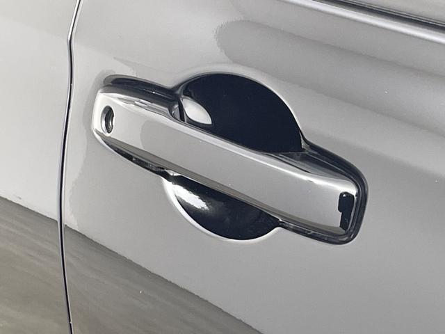 ヴェゼル ｅ：ＨＥＶ　Ｚ　・登録済未使用車・ホンダセンシング・衝突軽減ブレーキ・路外逸脱抑制機能・ＢＳＭ・アダプティブクルーズコントロール・踏み間違い防止・後退出庫サポート・純正ナビ・ＵＳＢ・置くだけ充電・ＥＴＣ・バックカメラ（45枚目）