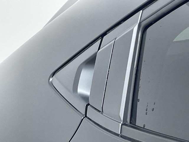 ヴェゼル ｅ：ＨＥＶ　Ｚ　・登録済未使用車・ホンダセンシング・衝突軽減ブレーキ・路外逸脱抑制機能・ＢＳＭ・アダプティブクルーズコントロール・踏み間違い防止・後退出庫サポート・純正ナビ・ＵＳＢ・置くだけ充電・ＥＴＣ・バックカメラ（46枚目）