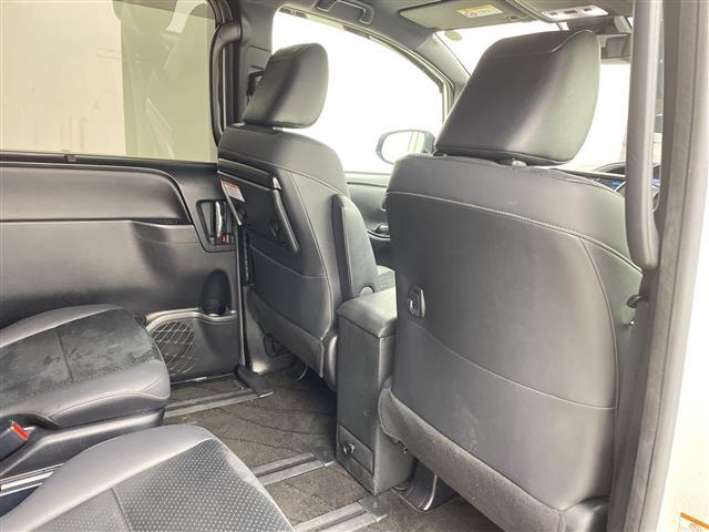 ヴォクシー ＺＳ　煌ＩＩＩ　アルパイン製１１インチナビ　バックカメラ　トヨタセーフティセンス　クルーズコントロール　前後クリアランスソナー　アルパイン製フリップダウンモニター　前方ドラレコ　両側パワスラ　ＬＥＤヘッドライト（10枚目）