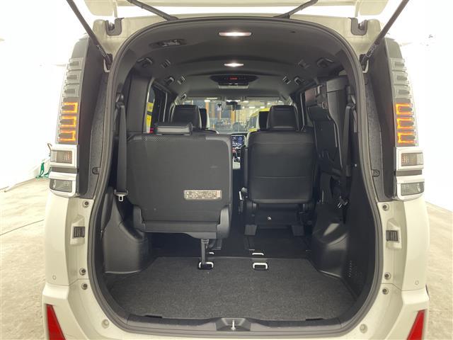 ヴォクシー ＺＳ　煌ＩＩＩ　アルパイン製１１インチナビ　バックカメラ　トヨタセーフティセンス　クルーズコントロール　前後クリアランスソナー　アルパイン製フリップダウンモニター　前方ドラレコ　両側パワスラ　ＬＥＤヘッドライト（19枚目）