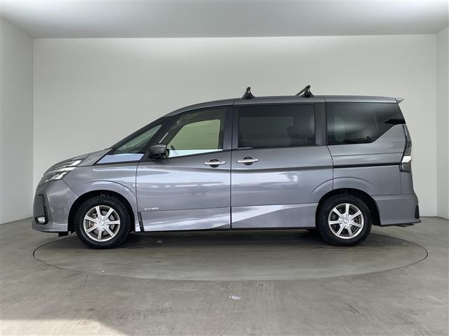 セレナ ハイウェイスターＶ　純正ナビ　ＴＶ　ＥＴＣ　全方位カメラ　両側パワースライドドア　プロパイロット　エマージェンシーブレーキ　レーダークルーズコントロール　レーンキープアシスト　ブラインドスポットモニター　前後ドラレコ（7枚目）