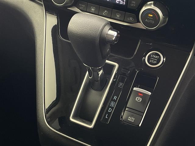 セレナ ハイウェイスターＶ　純正ナビ　ＴＶ　ＥＴＣ　全方位カメラ　両側パワースライドドア　プロパイロット　エマージェンシーブレーキ　レーダークルーズコントロール　レーンキープアシスト　ブラインドスポットモニター　前後ドラレコ（29枚目）