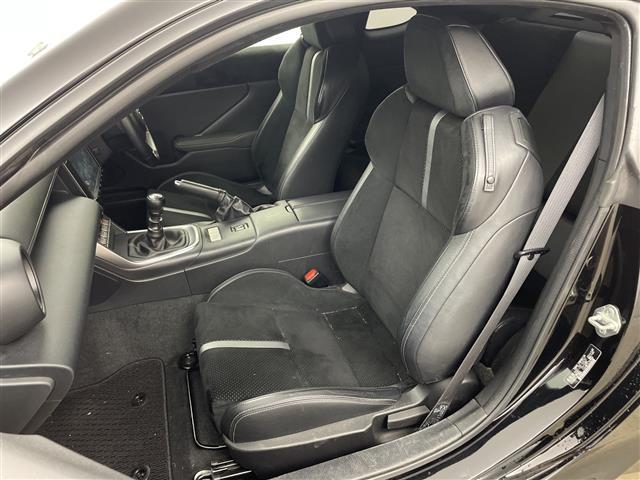 ＧＲ８６ ＲＺ　・６速ＭＴ・純正ナビ・後側方警戒支援システム・前席シートヒーター・クルーズコントロール・ステアリング連動ヘッドランプ・純正ドライブレコーダー・純正１８インチアルミ・ハーフレザー・ＬＥＤ・リアフォグ（12枚目）