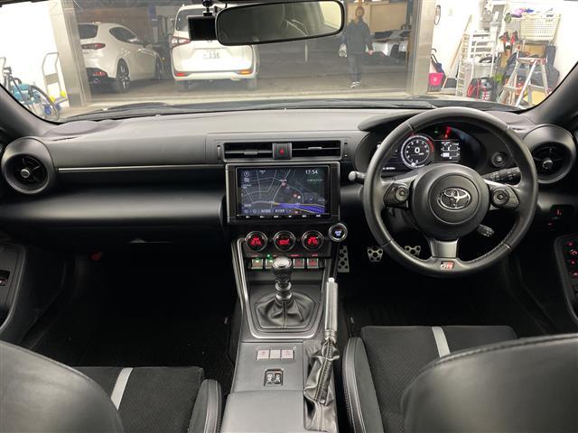 ＧＲ８６ ＲＺ　・６速ＭＴ・純正ナビ・後側方警戒支援システム・前席シートヒーター・クルーズコントロール・ステアリング連動ヘッドランプ・純正ドライブレコーダー・純正１８インチアルミ・ハーフレザー・ＬＥＤ・リアフォグ（42枚目）