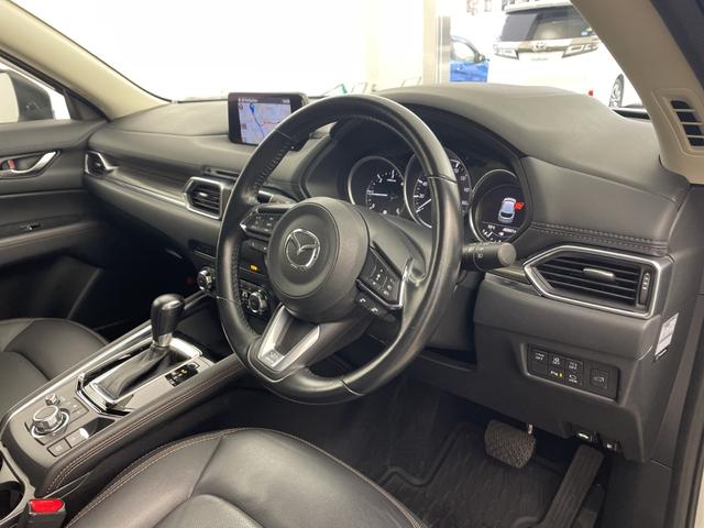 CX-5 XD Lパッケージ 純正ナビ 種突軽減 BSM レザーシート レーダークルーズ LKAS バック・サイドカメラ 前席パワーシート 全席シートヒーター HUD コーナーセンサー ドラレコ ビルトインETC LEDライト(8枚目)