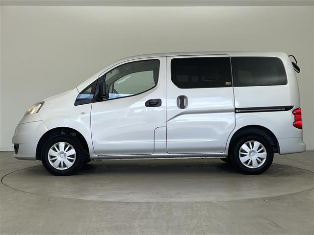 ＮＶ２００バネットバン ＶＸ　純正ナビ　ＣＤ　ＴＶ　ＳＤ　Ｂｌｕｅｔｏｏｔｈ　ＥＴＣ　リモコンキー　スペアキー　両側パワスラ　社外ドラレコ　純正フロアマット　Ｗエアバッグ（6枚目）