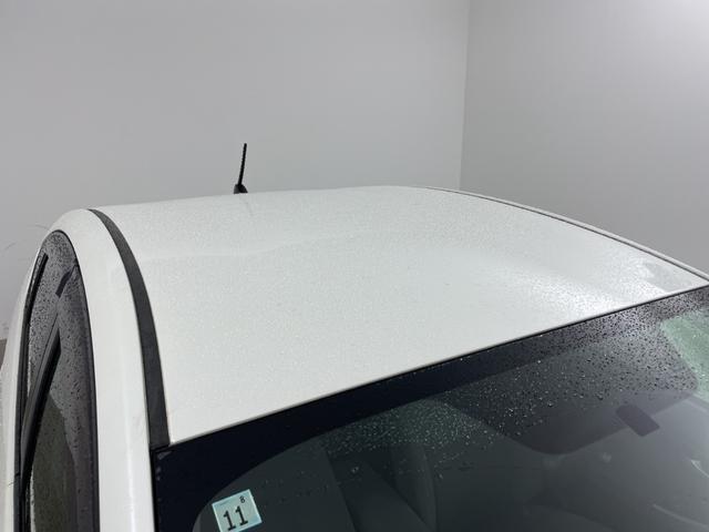 プリウス Ｓツーリングセレクション　純正ナビ　バックカメラ　ビルトインＥＴＣ　キセノンヘッドライト　オートライト　プッシュスタート　スマートキー　ＤＶＤ　ワンセグＴＶ　純正１７インチＡＷ　電動格納ミラー　横滑り防止　純正フロアマット（48枚目）