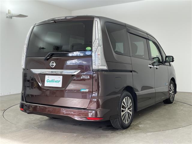 セレナ ハイウェイスター　Ｖセレ＋セーフティ　ＳＨＶ　Ａセフ　純正８型ナビ・ＥＴＣ・レーダー探知機・クルーズコントロール・ＬＥＤオートライト・フォグランプ・衝突軽減ブレーキ・車線逸脱警報・全方位カメラ・両側電動スライドドア・純正１６インチアルミ・純正フロアマット（6枚目）