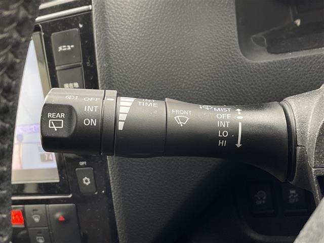 セレナ ハイウェイスター　Ｖセレ＋セーフティ　ＳＨＶ　Ａセフ　純正８型ナビ・ＥＴＣ・レーダー探知機・クルーズコントロール・ＬＥＤオートライト・フォグランプ・衝突軽減ブレーキ・車線逸脱警報・全方位カメラ・両側電動スライドドア・純正１６インチアルミ・純正フロアマット（24枚目）