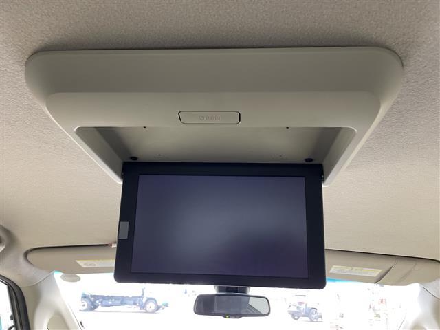 セレナ ハイウェイスター　Ｖセレ＋セーフティ　ＳＨＶ　Ａセフ　純正８型ナビ・ＥＴＣ・レーダー探知機・クルーズコントロール・ＬＥＤオートライト・フォグランプ・衝突軽減ブレーキ・車線逸脱警報・全方位カメラ・両側電動スライドドア・純正１６インチアルミ・純正フロアマット（30枚目）