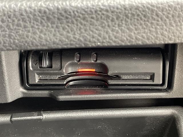 セレナ ハイウェイスター　Ｖセレ＋セーフティ　ＳＨＶ　Ａセフ　純正８型ナビ・ＥＴＣ・レーダー探知機・クルーズコントロール・ＬＥＤオートライト・フォグランプ・衝突軽減ブレーキ・車線逸脱警報・全方位カメラ・両側電動スライドドア・純正１６インチアルミ・純正フロアマット（33枚目）