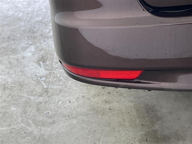 セレナ ハイウェイスター　Ｖセレ＋セーフティ　ＳＨＶ　Ａセフ　純正８型ナビ・ＥＴＣ・レーダー探知機・クルーズコントロール・ＬＥＤオートライト・フォグランプ・衝突軽減ブレーキ・車線逸脱警報・全方位カメラ・両側電動スライドドア・純正１６インチアルミ・純正フロアマット（39枚目）