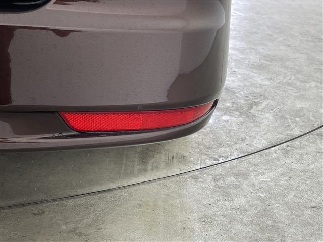 セレナ ハイウェイスター　Ｖセレ＋セーフティ　ＳＨＶ　Ａセフ　純正８型ナビ・ＥＴＣ・レーダー探知機・クルーズコントロール・ＬＥＤオートライト・フォグランプ・衝突軽減ブレーキ・車線逸脱警報・全方位カメラ・両側電動スライドドア・純正１６インチアルミ・純正フロアマット（40枚目）