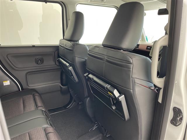 スペーシアカスタム ハイブリッドＸＳ　登録済未使用車　ナビ　ＴＶ　全方位カメラ　デュアルセンサーブレーキサポートＩＩ　車線逸脱抑制　レーダークルーズコントロール　ヘッドアップディスプレイ　両側パワースライドドア　シートヒーター　純正アルミ（10枚目）