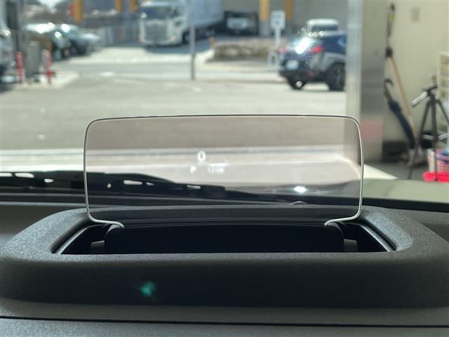 スペーシアカスタム ハイブリッドＸＳ　登録済未使用車　ナビ　ＴＶ　全方位カメラ　デュアルセンサーブレーキサポートＩＩ　車線逸脱抑制　レーダークルーズコントロール　ヘッドアップディスプレイ　両側パワースライドドア　シートヒーター　純正アルミ（32枚目）