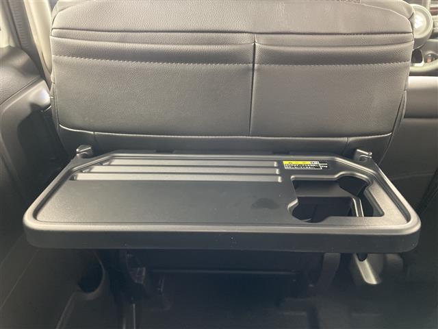 スペーシアカスタム ハイブリッドＸＳ　登録済未使用車　ナビ　ＴＶ　全方位カメラ　デュアルセンサーブレーキサポートＩＩ　車線逸脱抑制　レーダークルーズコントロール　ヘッドアップディスプレイ　両側パワースライドドア　シートヒーター　純正アルミ（34枚目）