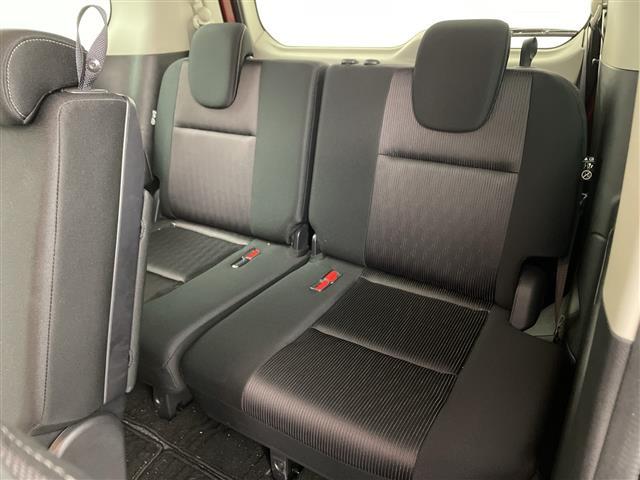 セレナ ハイウェイスター　プロパイロットエディション　ナビ　ＴＶ　バックカメラ　ＥＴＣ　両側パワースライドドア　プロパイロット　車線逸脱警報　車線逸脱防止支援　エマージェンシーブレーキ　クリアランスソナー　純正フロアマット　純正アルミホイール　ＬＥＤ（15枚目）