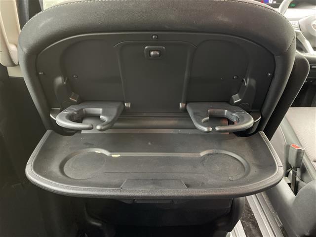 セレナ ハイウェイスター　プロパイロットエディション　ナビ　ＴＶ　バックカメラ　ＥＴＣ　両側パワースライドドア　プロパイロット　車線逸脱警報　車線逸脱防止支援　エマージェンシーブレーキ　クリアランスソナー　純正フロアマット　純正アルミホイール　ＬＥＤ（35枚目）