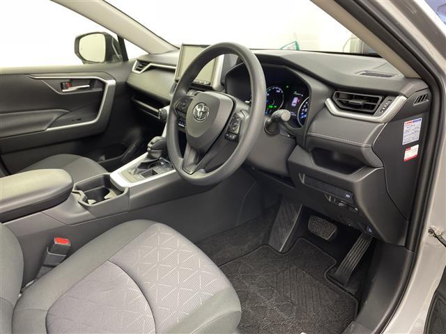 ＲＡＶ４ ハイブリッドＸ　社外９インチナビ　ＴＶ　バックカメラ　前後ドライブレコーダー　プリクラッシュセーフティ　レーントレーシングアシスト　ブラインドスポットモニター　クリアランスソナー　ＬＥＤヘッドライト　パワーシート（8枚目）