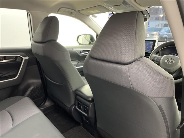 ＲＡＶ４ ハイブリッドＸ　社外９インチナビ　ＴＶ　バックカメラ　前後ドライブレコーダー　プリクラッシュセーフティ　レーントレーシングアシスト　ブラインドスポットモニター　クリアランスソナー　ＬＥＤヘッドライト　パワーシート（10枚目）