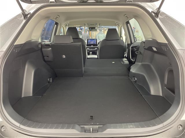 ＲＡＶ４ ハイブリッドＸ　社外９インチナビ　ＴＶ　バックカメラ　前後ドライブレコーダー　プリクラッシュセーフティ　レーントレーシングアシスト　ブラインドスポットモニター　クリアランスソナー　ＬＥＤヘッドライト　パワーシート（17枚目）