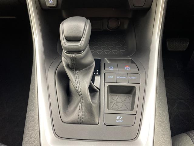 ＲＡＶ４ ハイブリッドＸ　社外９インチナビ　ＴＶ　バックカメラ　前後ドライブレコーダー　プリクラッシュセーフティ　レーントレーシングアシスト　ブラインドスポットモニター　クリアランスソナー　ＬＥＤヘッドライト　パワーシート（28枚目）