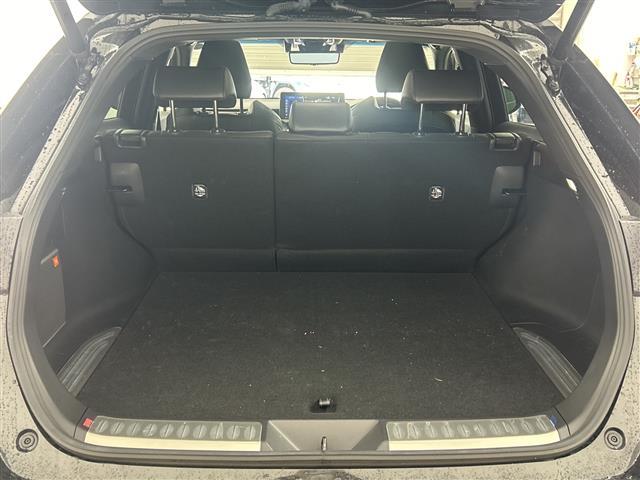 ハリアーハイブリッド Ｚ　レザーパッケージ　純正ナビ　ＴＶ　ＪＢＬサウンド　全方位カメラ　調光パノラマルーフ　レザーシート　シートヒーター　ベンチレーション　プリクラッシュセーフティ　レーントレーシングアシスト　レーントレーシングアシスト（14枚目）